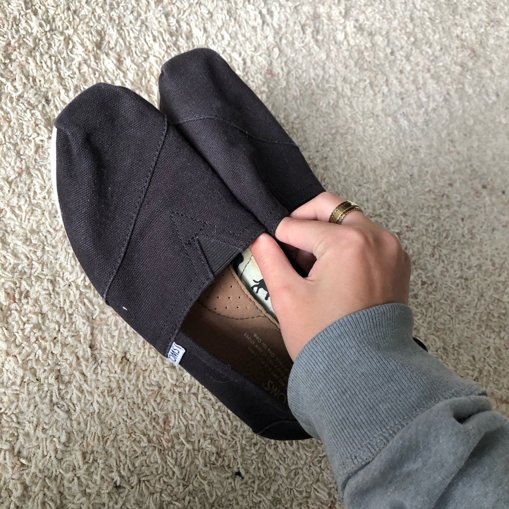 Black Classic Toms